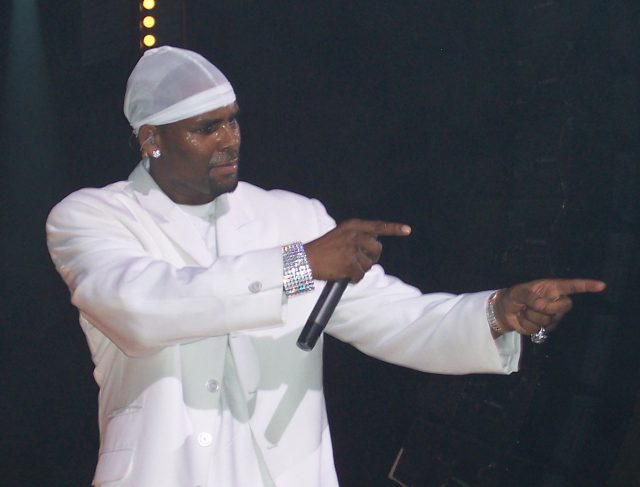 Convicted R&B Singer Seeks Presidential Pardon Over ‘Murder Plot’ R. Kelly