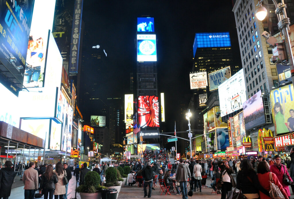 The Best Reactions To NYC Being Forced To Rehire Unvaccinated Employees With Back Pay New York City