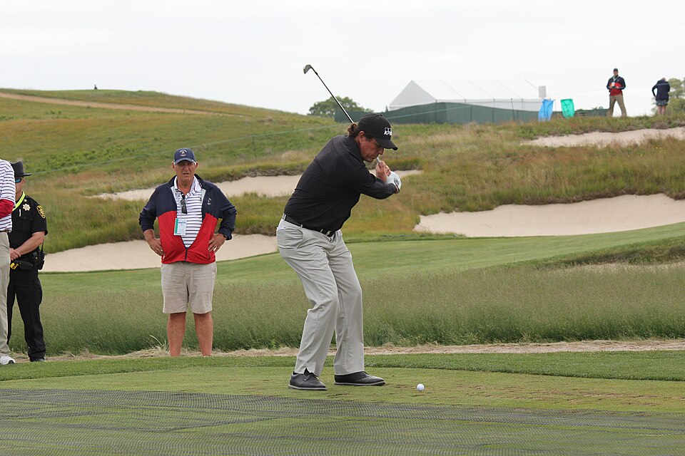 Pro Golfer Unleashes On Squad Members Over ‘Hateful’ Remarks Phil Mickelson